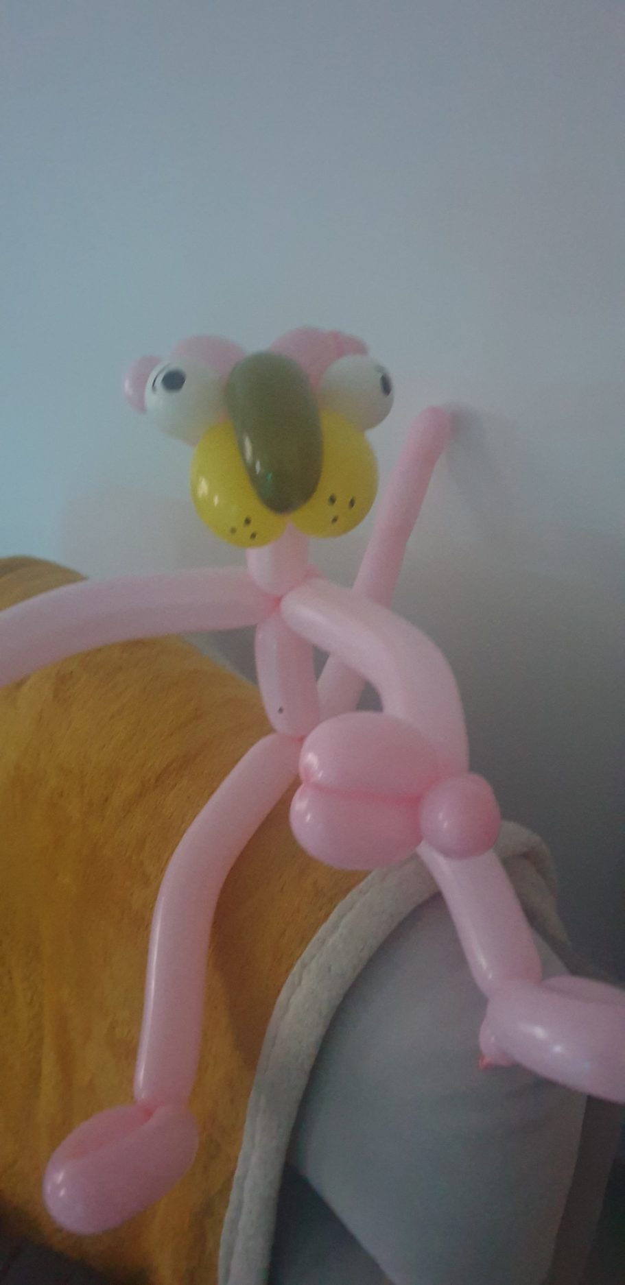 Panthère Rose sculpture ballon par Daris Magicien www.darismagicien.fr Panthère Rose sculpture ballon